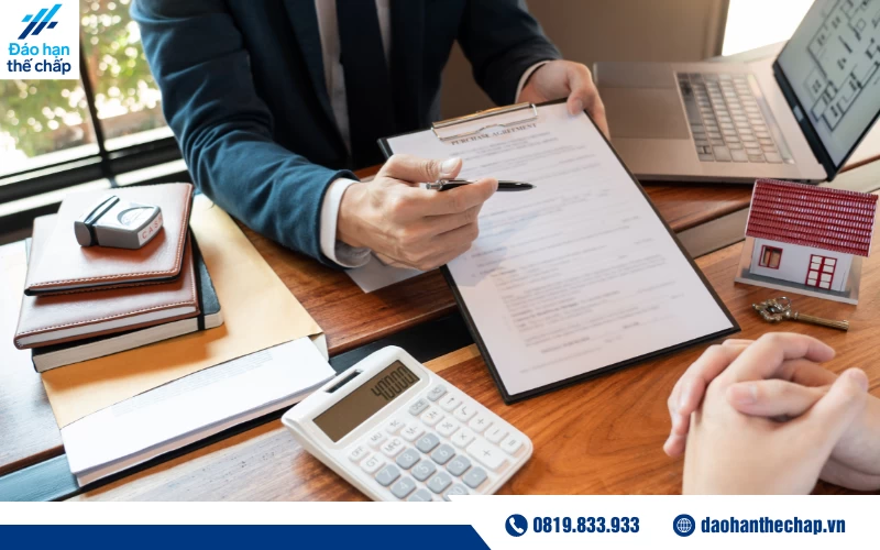 Các ngân hàng cho vay nợ xấu nhóm 5