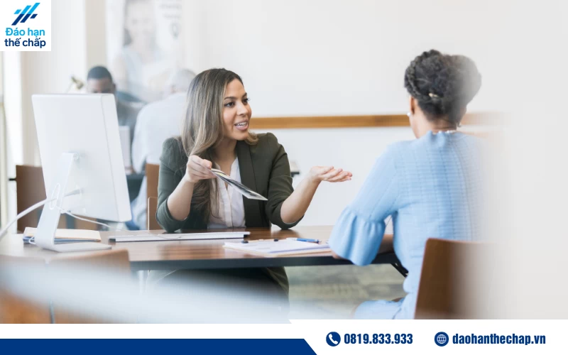 Tìm đến các chuyên gia tài chính để được hỗ trợ