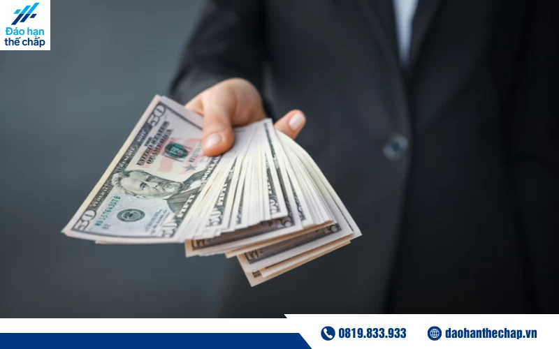 Người xin phép chuyển đổi mục đích dùng đất phải trả những khoản phí nào?