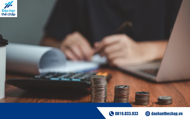 Mức phí tính theo công thức chung nhưng tỷ lệ tại các ngân hàng sẽ khác nhau.